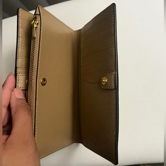 Coach Slim Zip Wallet - Picture 4 of 4